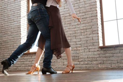 what to wear to ballroom dance class and how does your wardrobe choice reflect your personality?